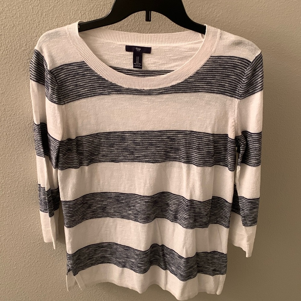 Gap Sweater